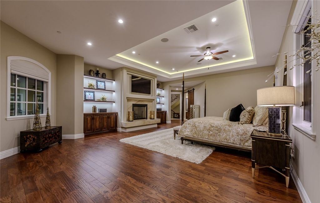 Nevada Luxury at Its Finest Stunning Custom Estate with Double Fairway and Lake Views for 8.5 Million 19