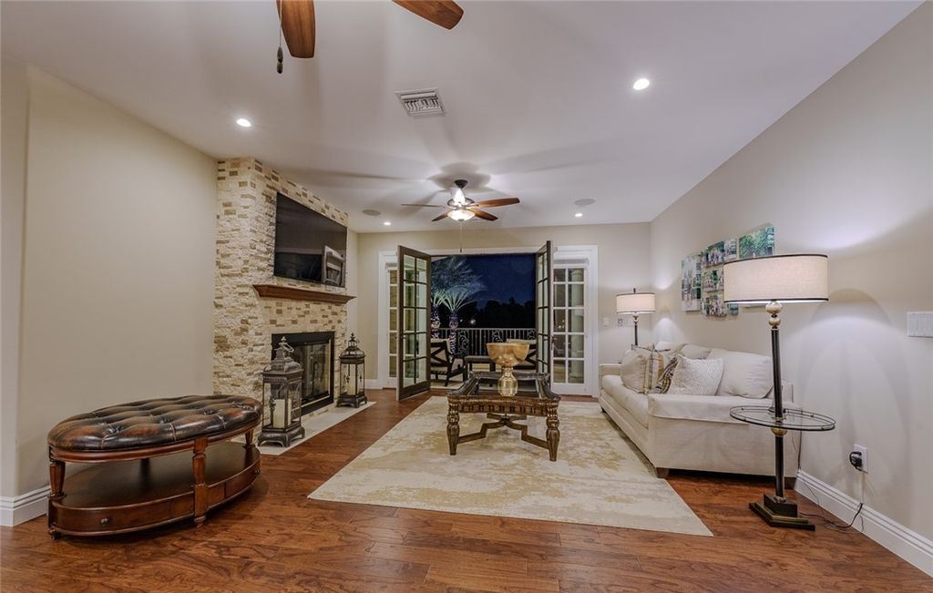 Nevada Luxury at Its Finest Stunning Custom Estate with Double Fairway and Lake Views for 8.5 Million 24
