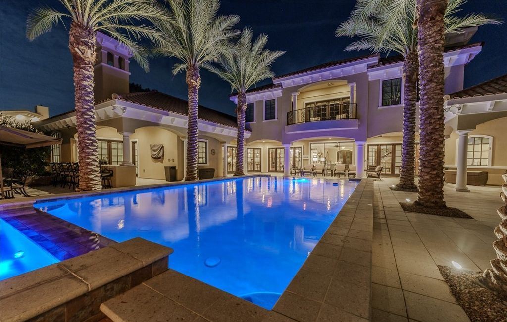 Nevada Luxury at Its Finest Stunning Custom Estate with Double Fairway and Lake Views for 8.5 Million 44