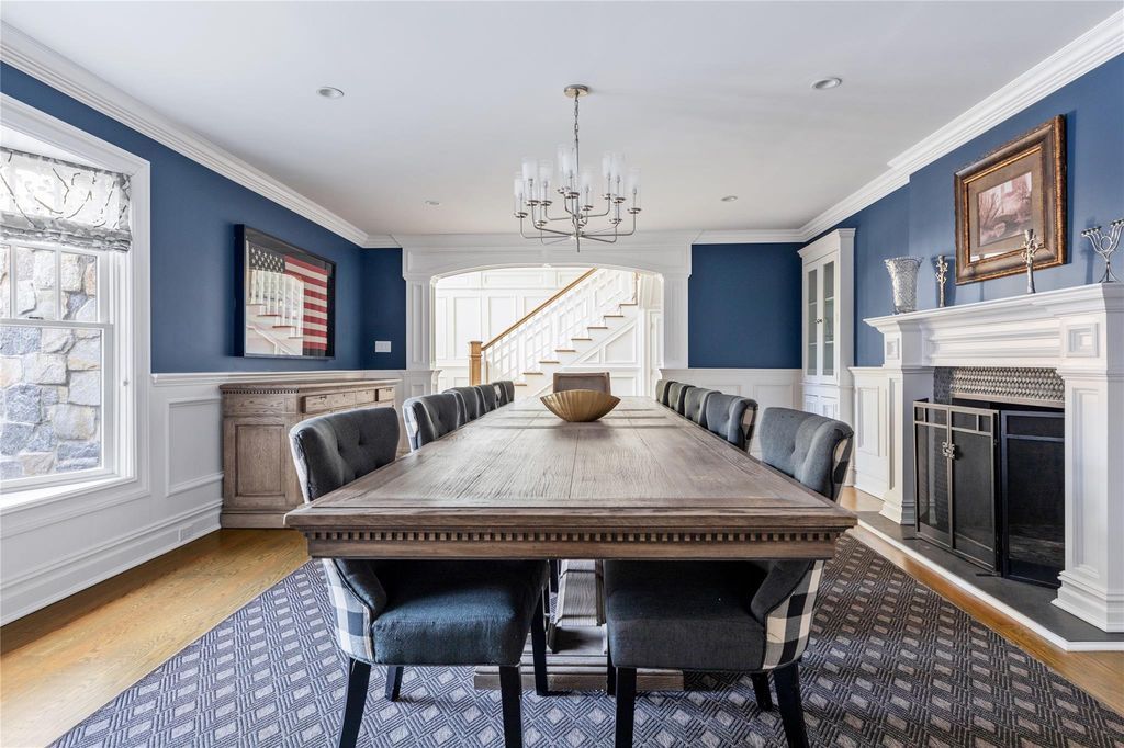 Sophisticated Living Exceptional Residence in New York Boasting Timeless Architectural Elegance Asking 4.975 Million 20