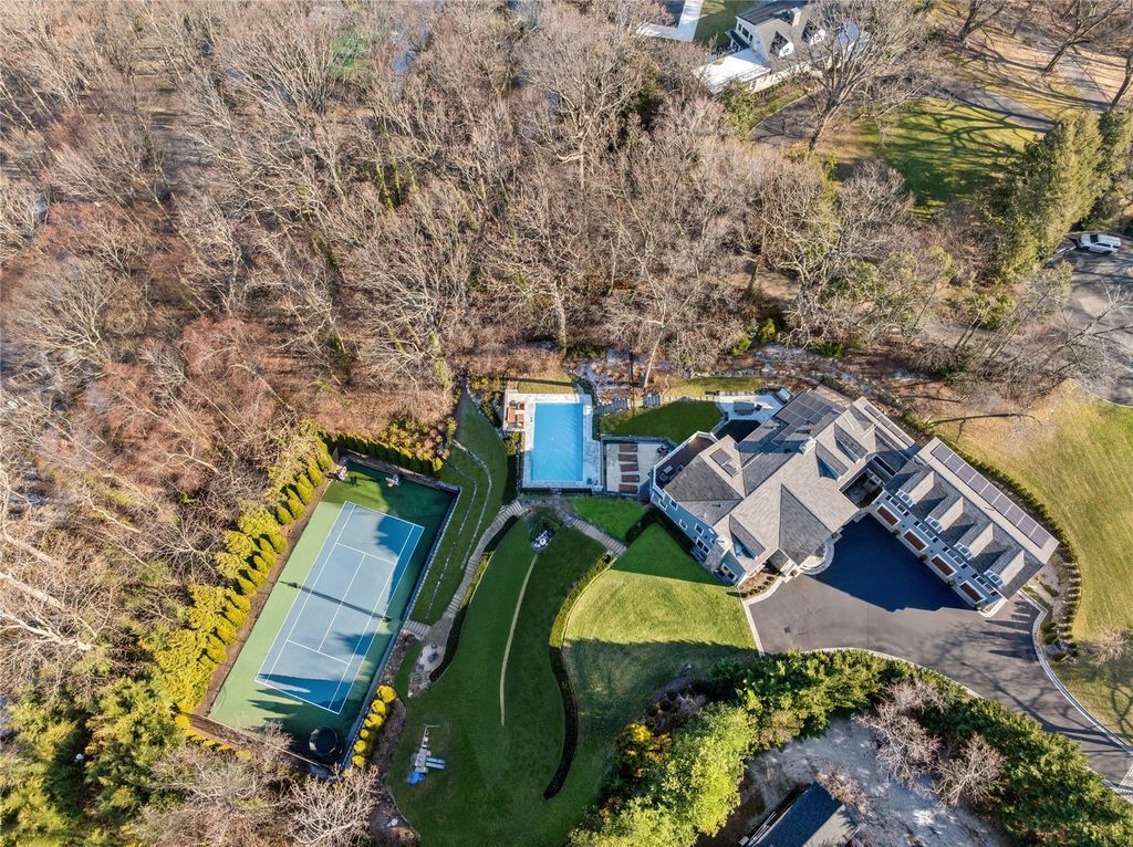 Sophisticated Living Exceptional Residence in New York Boasting Timeless Architectural Elegance Asking 4.975 Million 37