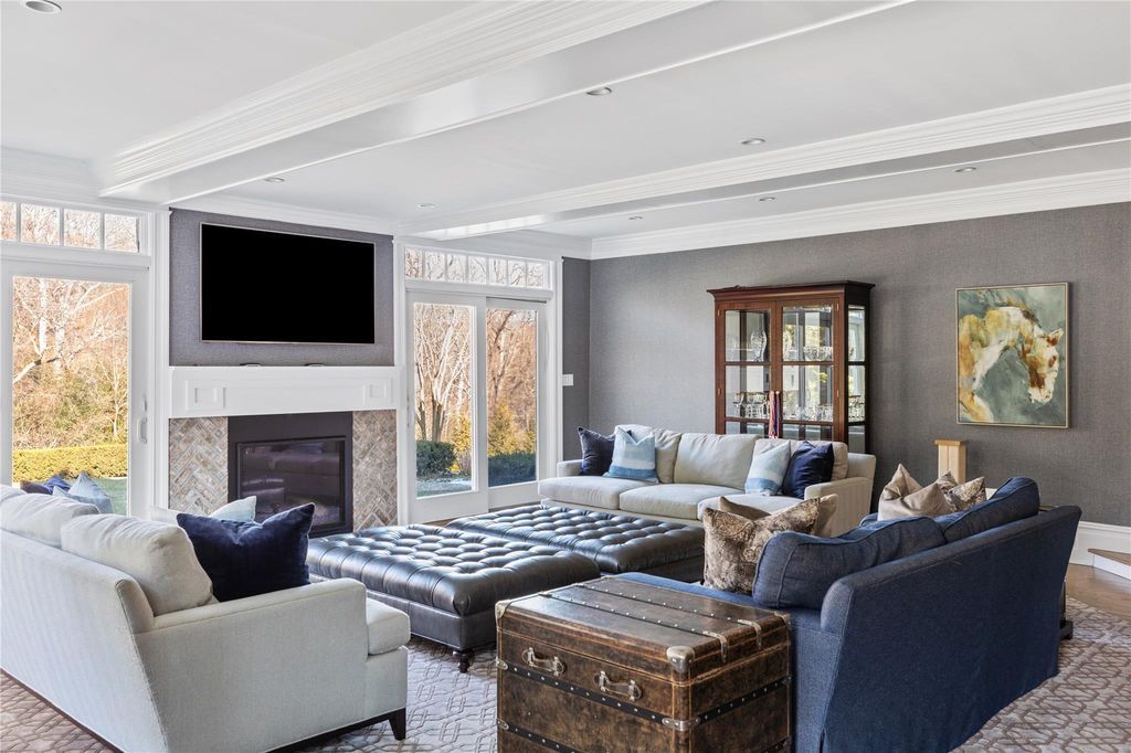 Sophisticated Living Exceptional Residence in New York Boasting Timeless Architectural Elegance Asking 4.975 Million 6