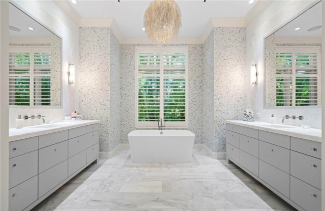Spectacular $11.4 Million Old Naples Estate with Lakefront Pool ...