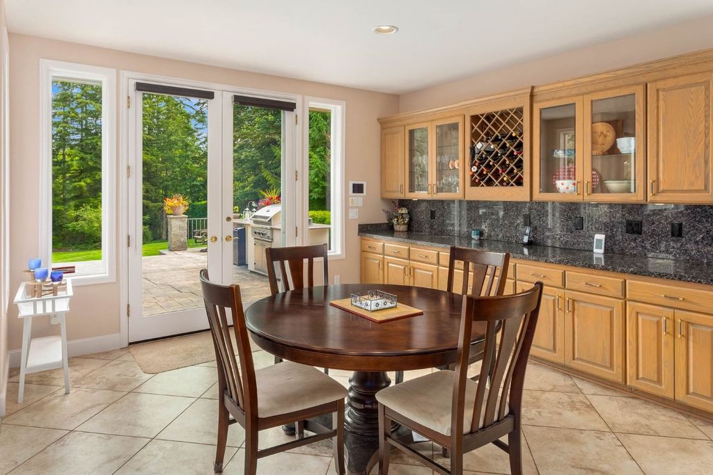 Sprawling Estate in Washington Offers Unmatched Privacy Elegance and Top Tier Amenities for 4.25 Million 12