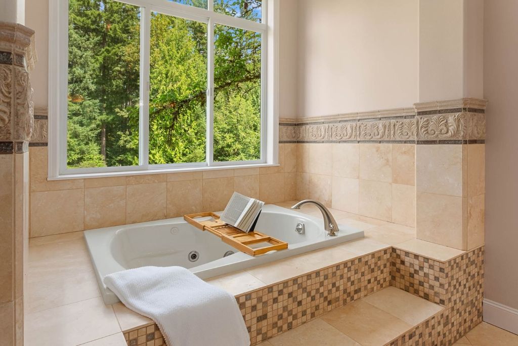 Sprawling Estate in Washington Offers Unmatched Privacy Elegance and Top Tier Amenities for 4.25 Million 19