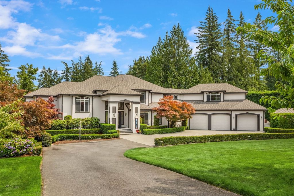 Sprawling Estate in Washington Offers Unmatched Privacy Elegance and Top Tier Amenities for 4.25 Million 39