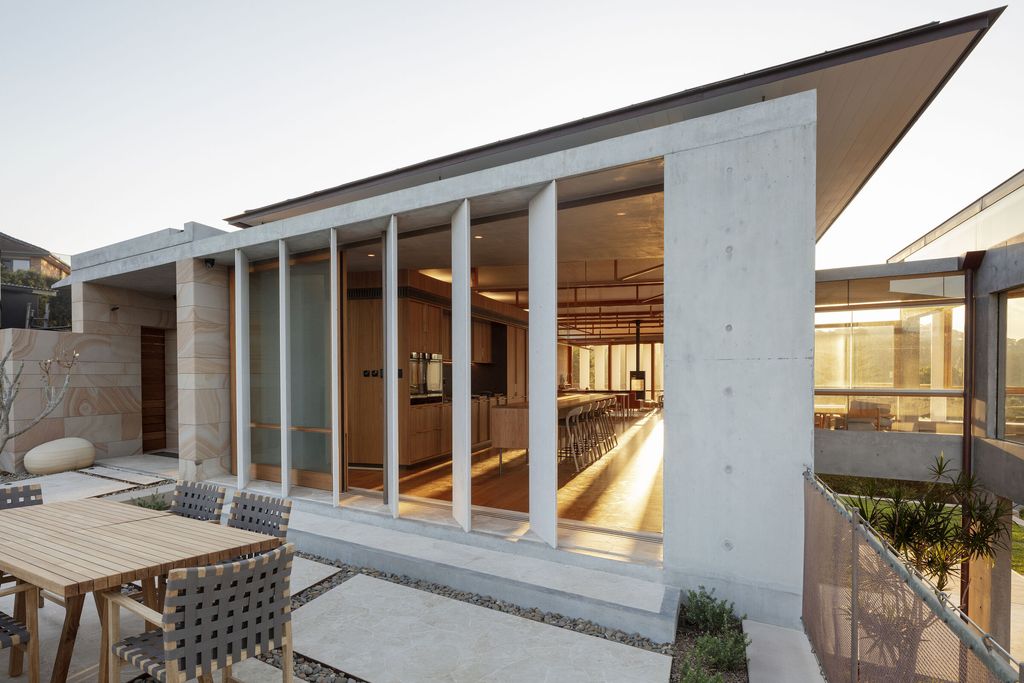 Surfside House in Australia by Richard Cole Architecture 7