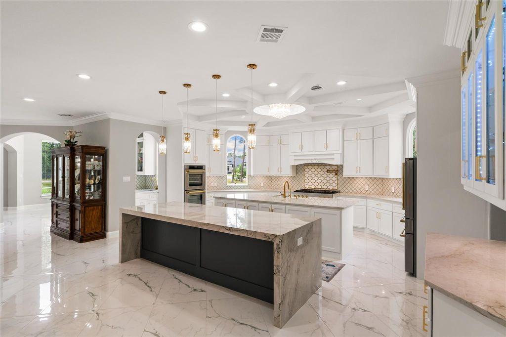 Texas Luxury Redefined A Modern Masterpiece Offering the Best in High End Living for 2.4 Million 8