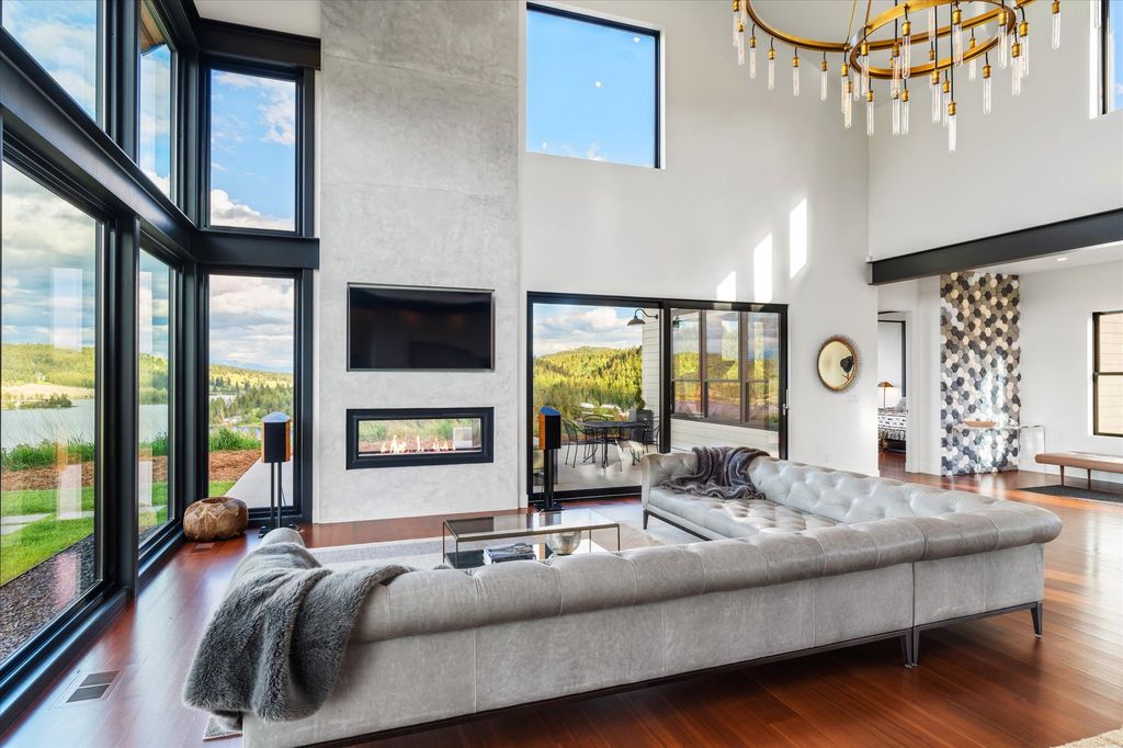 Top of the World in Montana Stunning 3.4M Modern Estate with Unrivaled Views 10