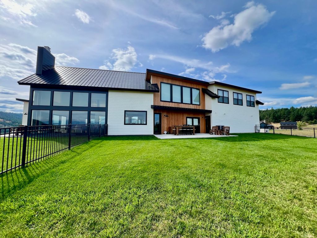 Top of the World in Montana Stunning 3.4M Modern Estate with Unrivaled Views 38