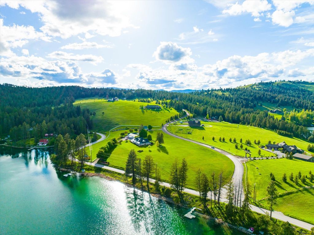 Top of the World in Montana Stunning 3.4M Modern Estate with Unrivaled Views 7