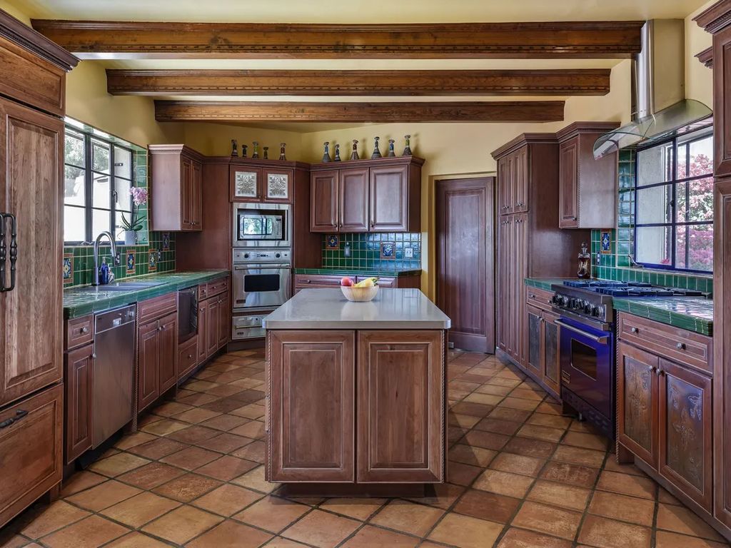 Tucsons Prestigious Landmark Josias Joesler 1936 Masterpiece for 6.5 Million 11
