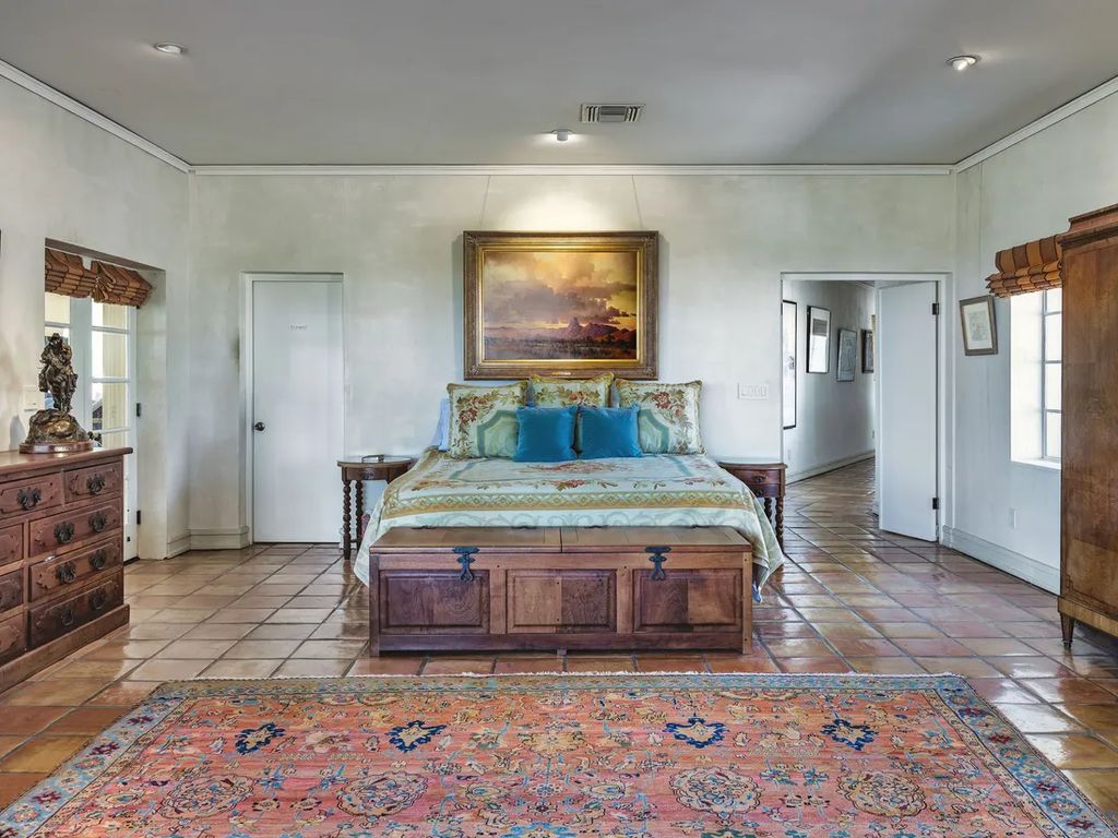 Tucsons Prestigious Landmark Josias Joesler 1936 Masterpiece for 6.5 Million 13