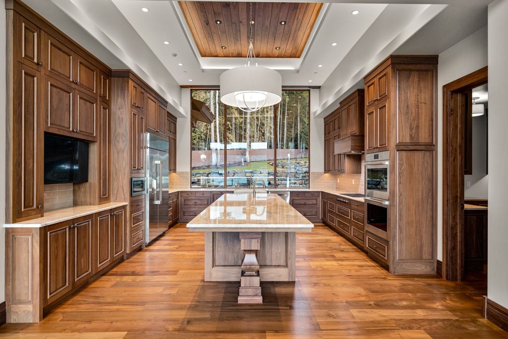 Unparalleled Luxury on Whitefish Lake Stunning Montana Estate Asks 19995000 15