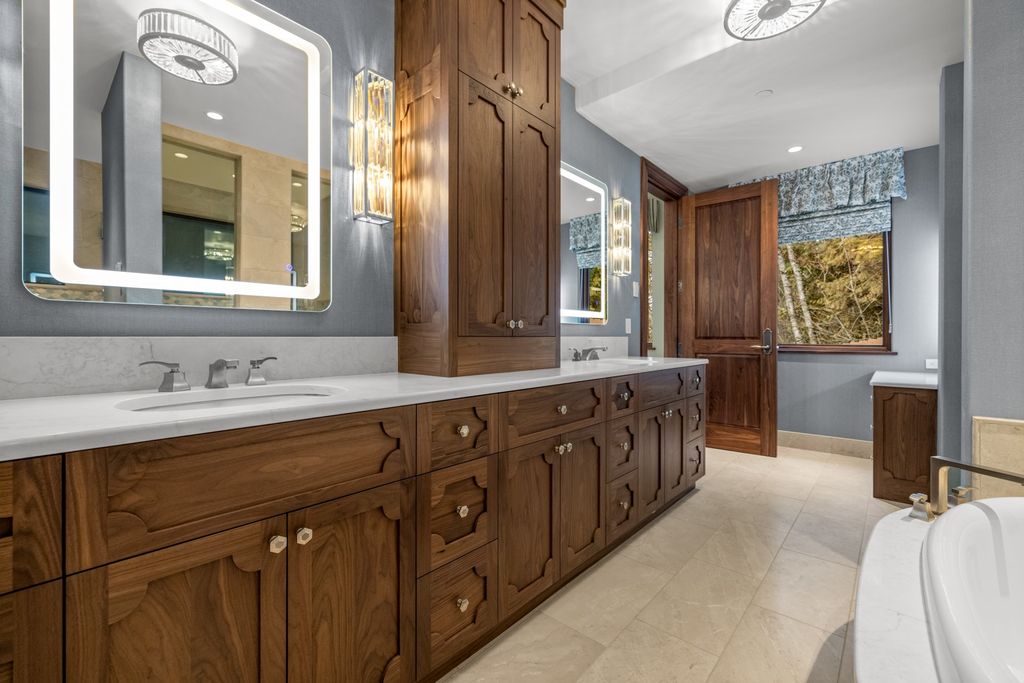 Unparalleled Luxury on Whitefish Lake Stunning Montana Estate Asks 19995000 32