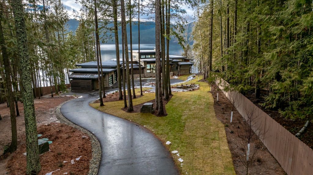 Unparalleled Luxury on Whitefish Lake Stunning Montana Estate Asks 19995000 56
