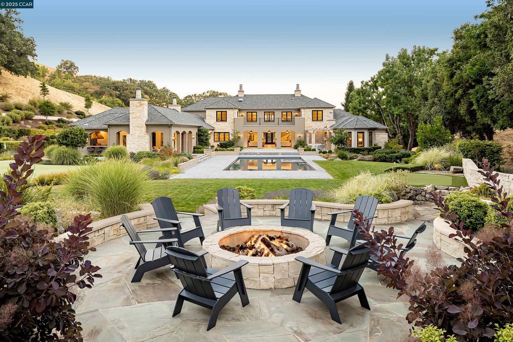 Your Private Oasis Awaits in This Beautiful California Estate Available for 25 Million 36