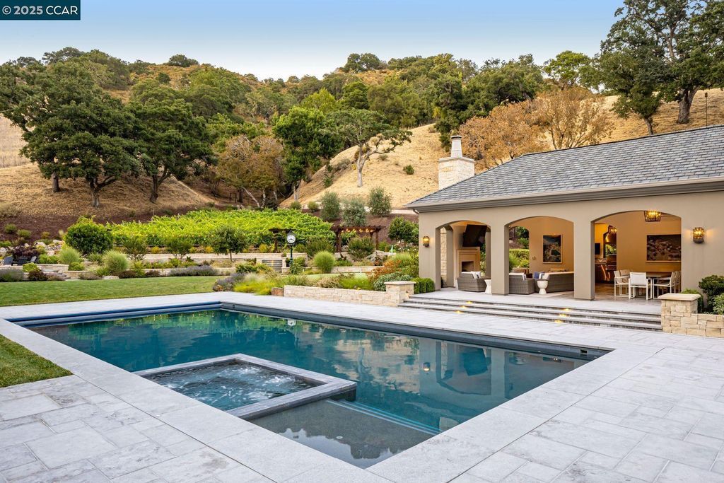 Your Private Oasis Awaits in This Beautiful California Estate Available for 25 Million 43