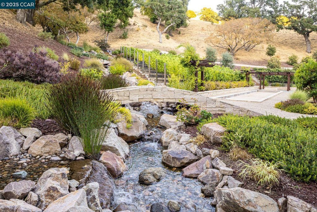 Your Private Oasis Awaits in This Beautiful California Estate Available for 25 Million 47