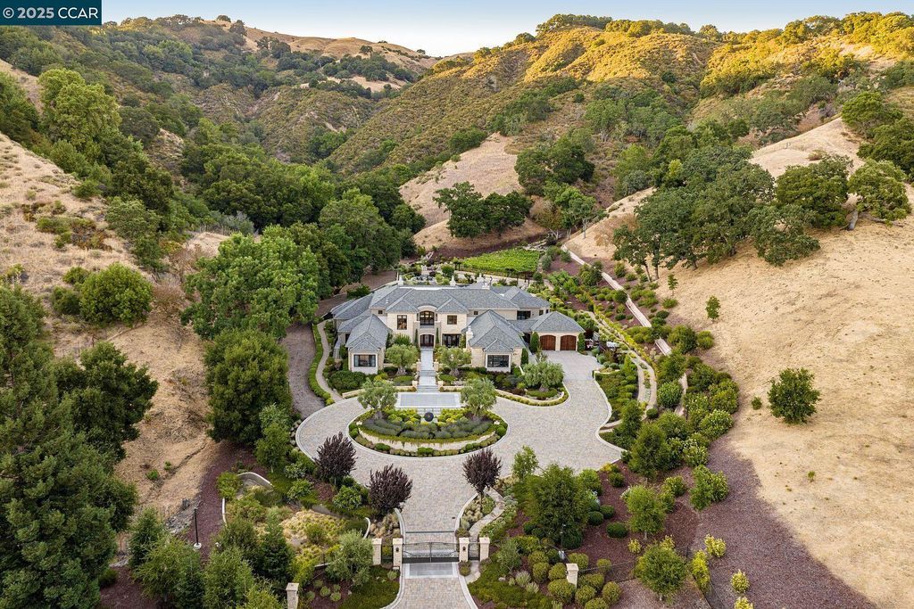 Your Private Oasis Awaits in This Beautiful California Estate Available for 25 Million 48