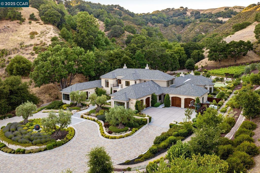 Your Private Oasis Awaits in This Beautiful California Estate Available for 25 Million 49
