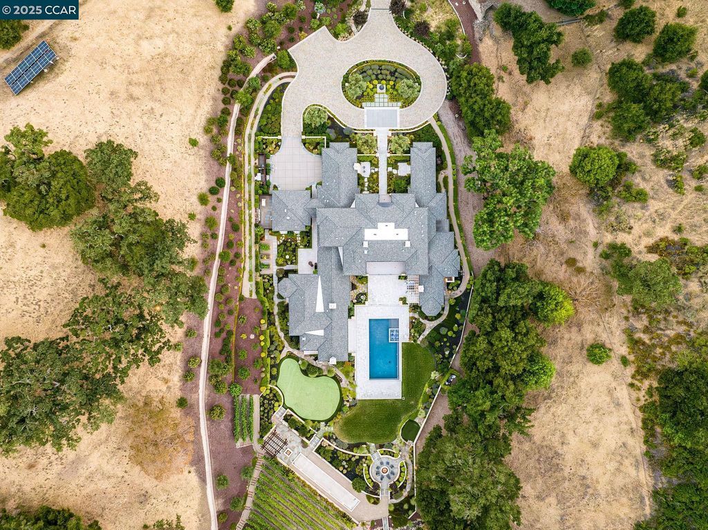 Your Private Oasis Awaits in This Beautiful California Estate Available for 25 Million 51