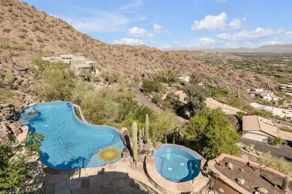 culptural Elegance Arizona Estate Designed by Ken Hutchinson Listed at 17 Million 15