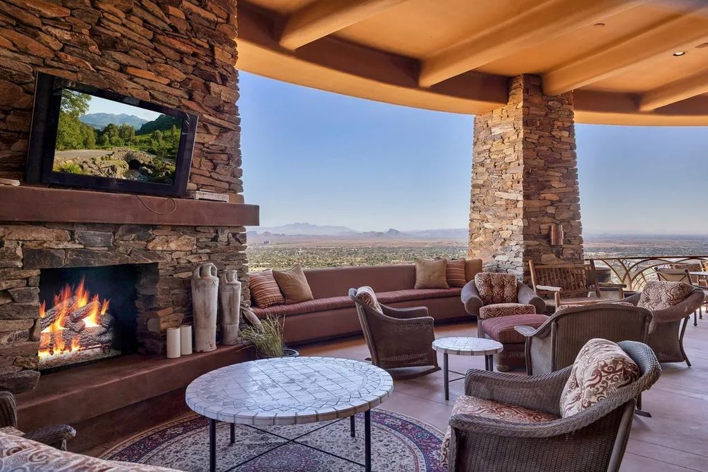 culptural Elegance Arizona Estate Designed by Ken Hutchinson Listed at 17 Million 42