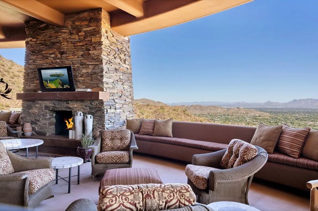 culptural Elegance Arizona Estate Designed by Ken Hutchinson Listed at 17 Million 44