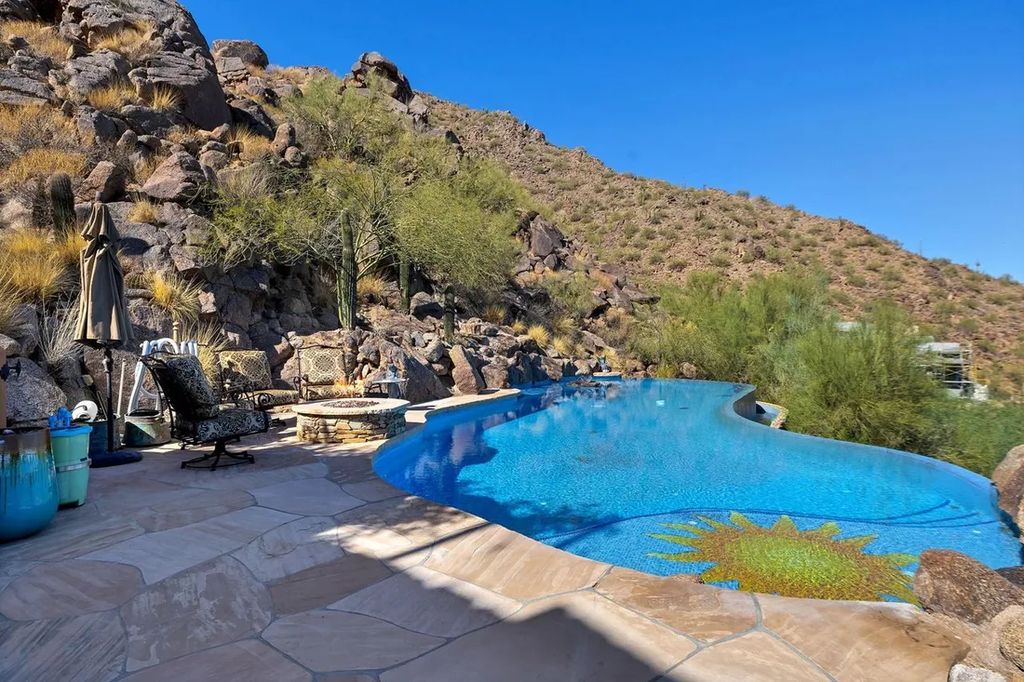 culptural Elegance Arizona Estate Designed by Ken Hutchinson Listed at 17 Million 49