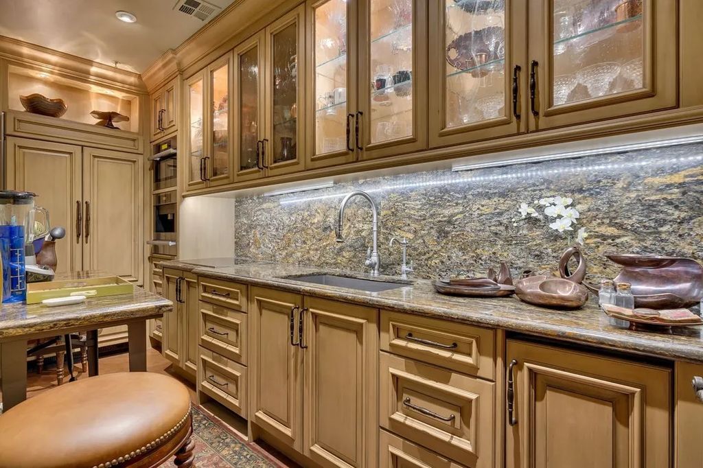 culptural Elegance Arizona Estate Designed by Ken Hutchinson Listed at 17 Million 51
