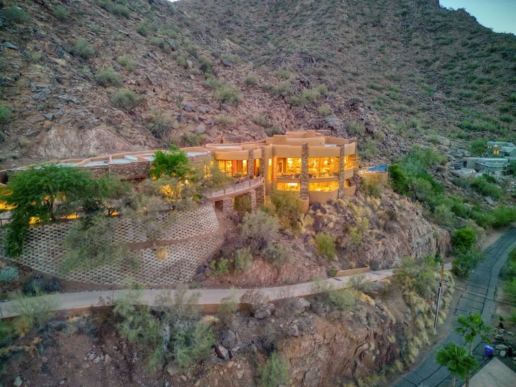 culptural Elegance Arizona Estate Designed by Ken Hutchinson Listed at 17 Million 80
