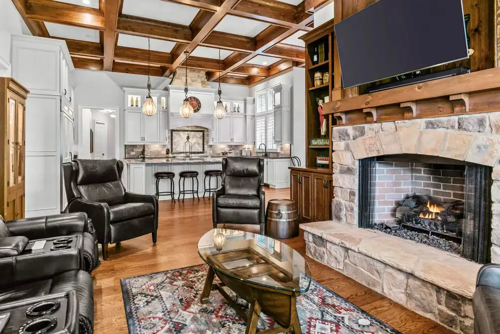 1831 Parrotts Pointe Rd 5.295M Luxury Home Showcasing Exceptional Design and Lakeside Peace 10