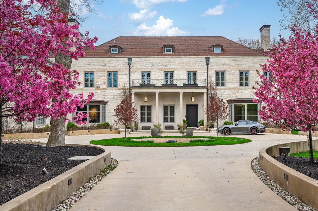 A Timeless Masterpiece William Pereira Designed Stone Mansion in Illinois for 12 Million 4