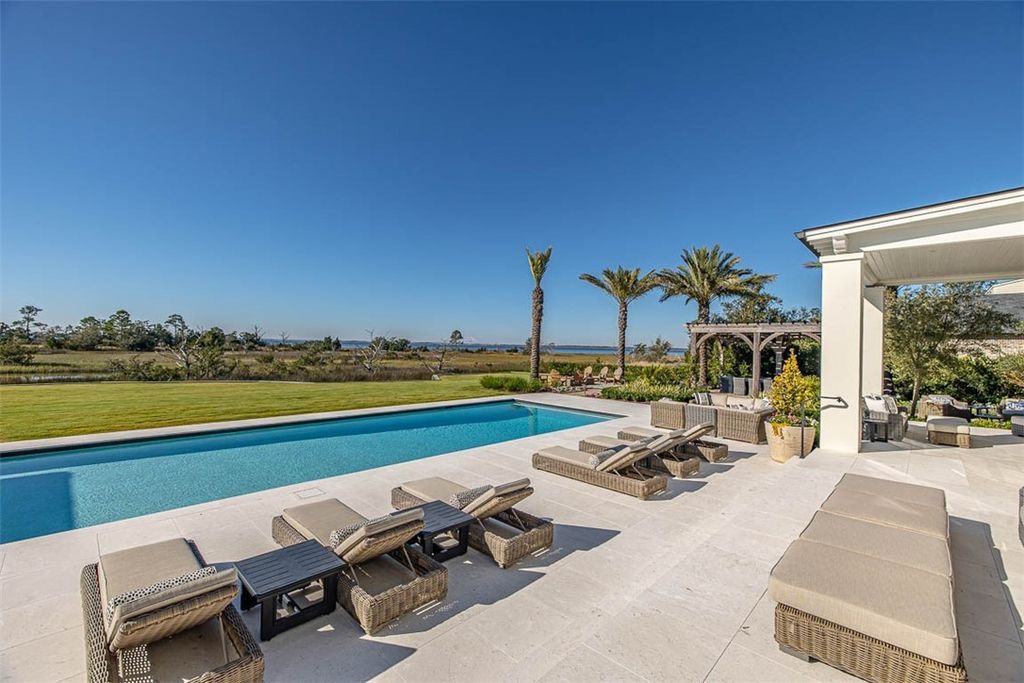 Exclusive Gated Retreat Luxurious Coastal Estate in The Lodge Sea Island for 12.725 Million 57