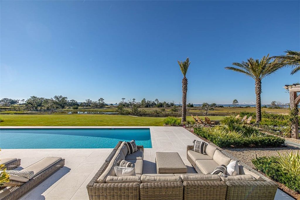 Exclusive Gated Retreat Luxurious Coastal Estate in The Lodge Sea Island for 12.725 Million 6