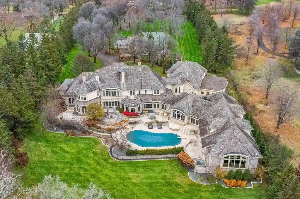 1492 Hunter Dr Is a Breathtaking 5.5M Resort Style Estate Offering Lavish Privacy in Wayzata 1