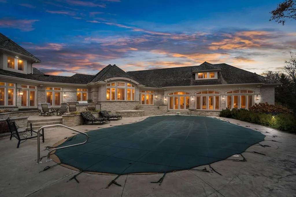 1492 Hunter Dr Is a Breathtaking 5.5M Resort Style Estate Offering Lavish Privacy in Wayzata 15
