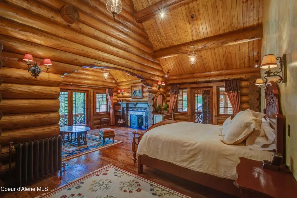 152 Locke Cutoff Rd Offers Ultimate Privacy and Bespoke Design for 14 Million 14