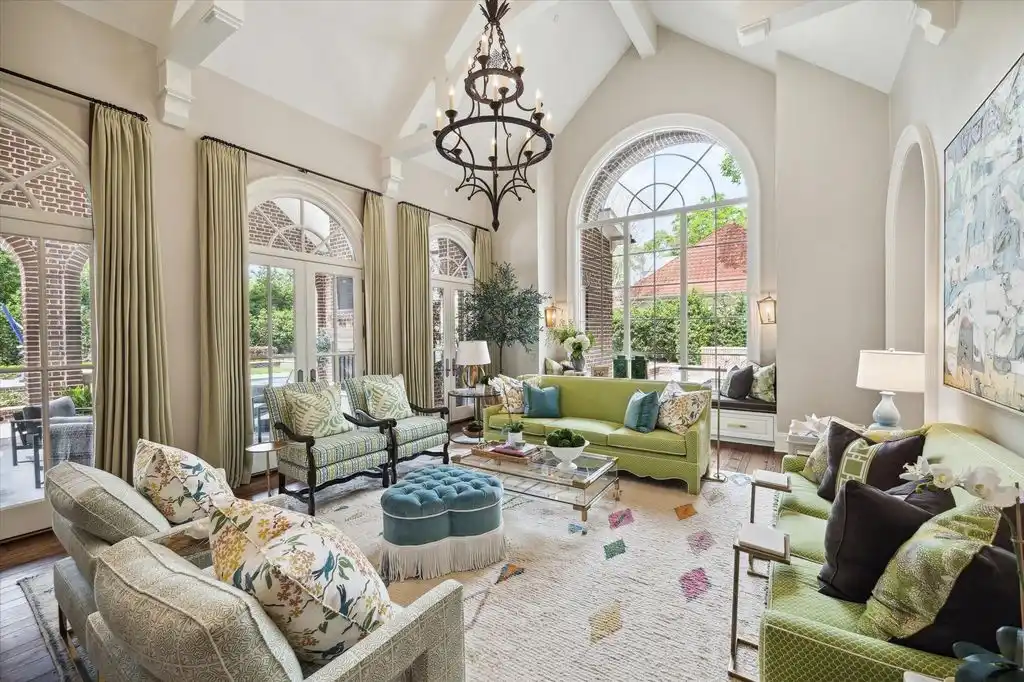 24 Farnham Park Dr Exquisite Texas Estate Epitomizing Luxury and Privacy Lists for 6 7