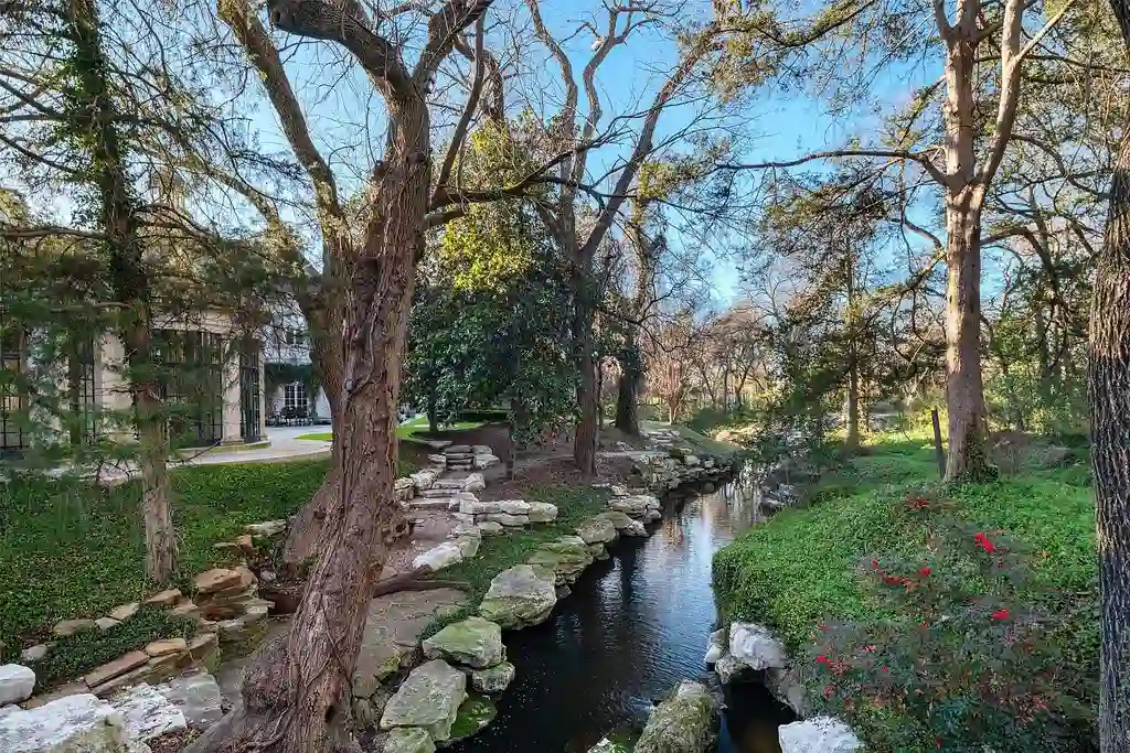 Discover the legendary Crespi Estate at 5619 Walnut Hill Ln, an ultra-luxury Dallas home for sale in Preston Hollow.