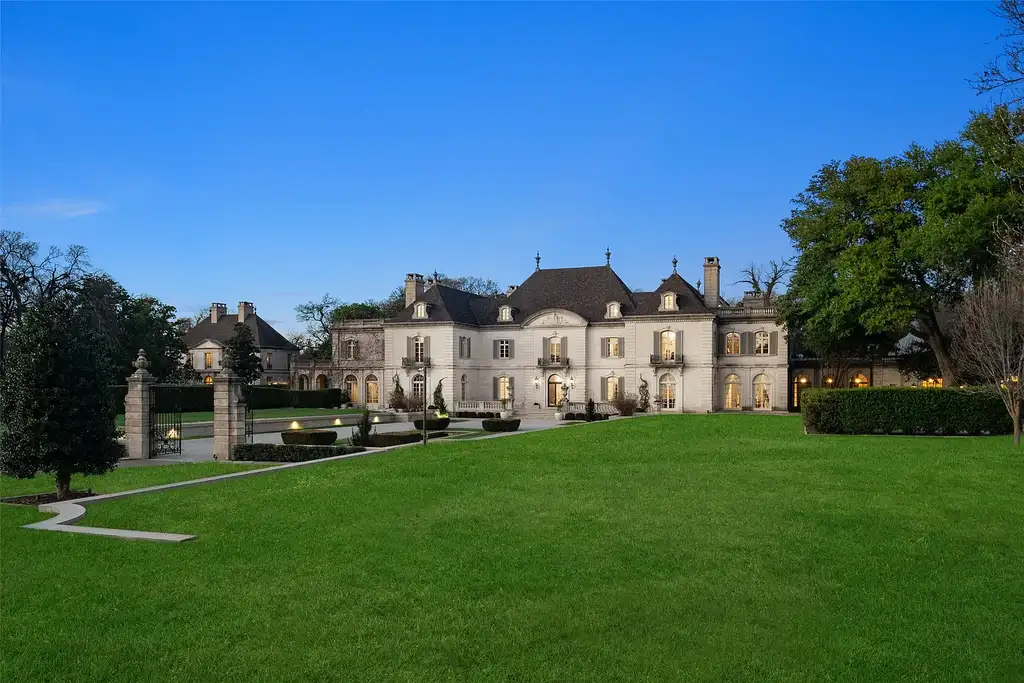 Discover the legendary Crespi Estate at 5619 Walnut Hill Ln, an ultra-luxury Dallas home for sale in Preston Hollow.