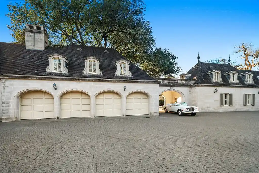 Discover the legendary Crespi Estate at 5619 Walnut Hill Ln, an ultra-luxury Dallas home for sale in Preston Hollow.