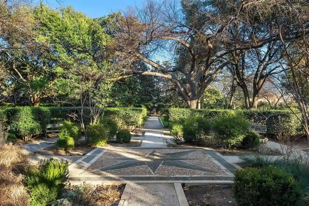 Discover the legendary Crespi Estate at 5619 Walnut Hill Ln, an ultra-luxury Dallas home for sale in Preston Hollow.