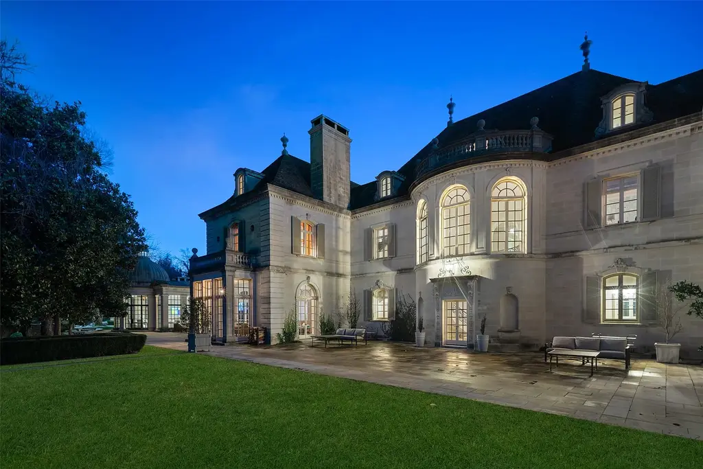 Discover the legendary Crespi Estate at 5619 Walnut Hill Ln, an ultra-luxury Dallas home for sale in Preston Hollow.