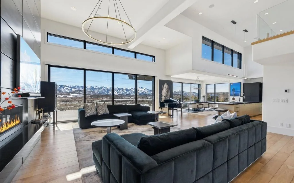 Architectural Gem at 5794 Dakota Trl Offers Panoramic Views and Modern Luxury for 8.9 Million 4