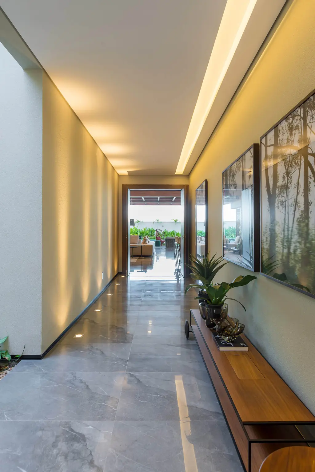 Pendulum House by Truvian Arquitetura, A Fusion of Functionality, Elegance, and Nature 