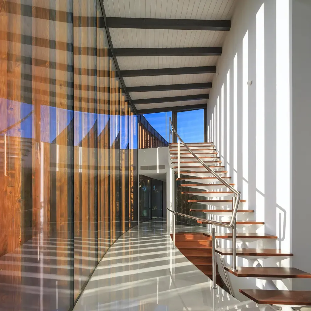 Pinhal Velho House by Vasco Vieira Arquitectos Sculptural Modernism Meets Solar Geometry in Vilamoura Portugal 12
