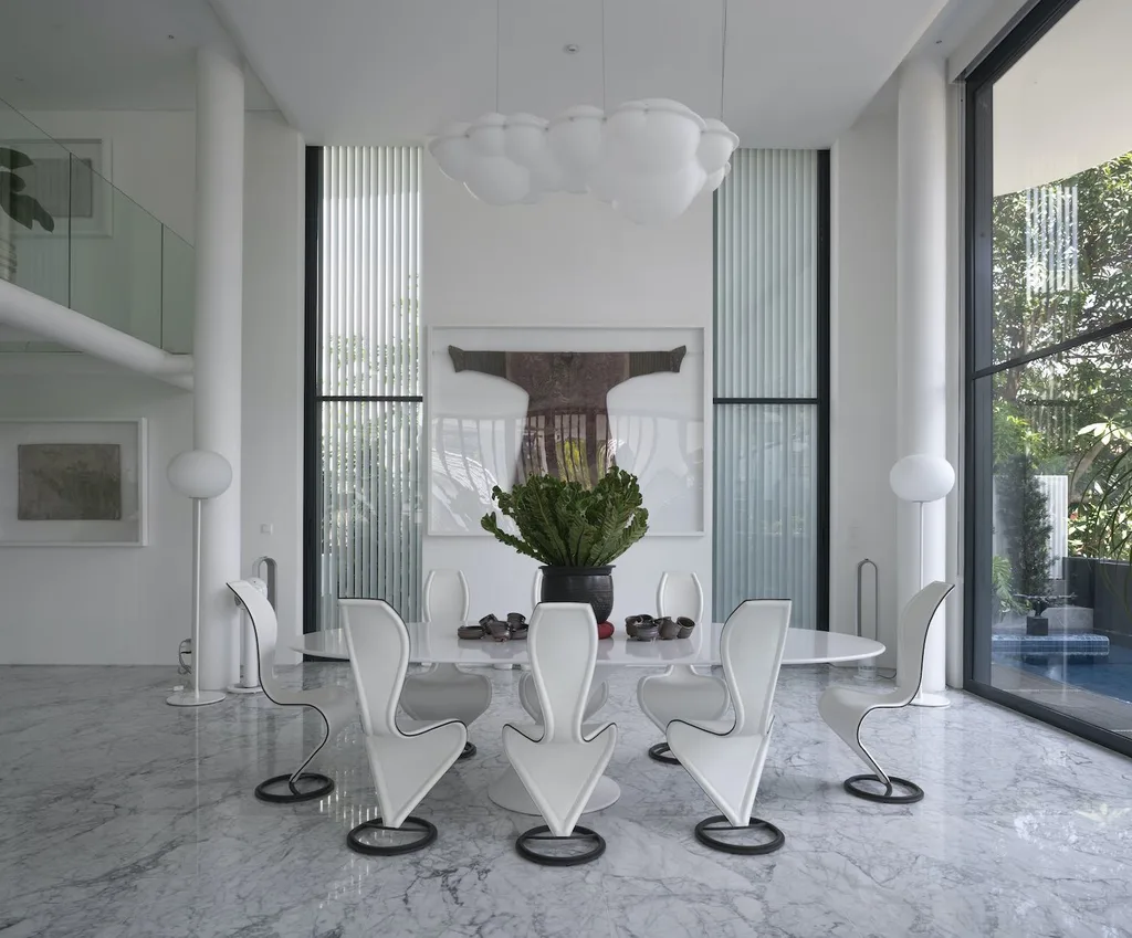 Stiletto House by EHKA Studio A Masterpiece of Fluidity and Architectural Elegance 5