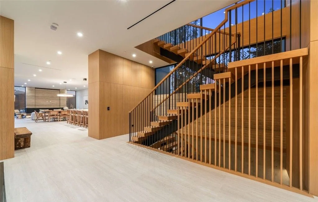 1149 Linda Flora Dr A Stunning Blend of Modern European Craftsmanship and Nature in Bel Air for 16995000 6